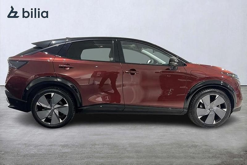 Begagnad Nissan Ariya Evolve 22 kW (30 HK) 2023 Röd SUV