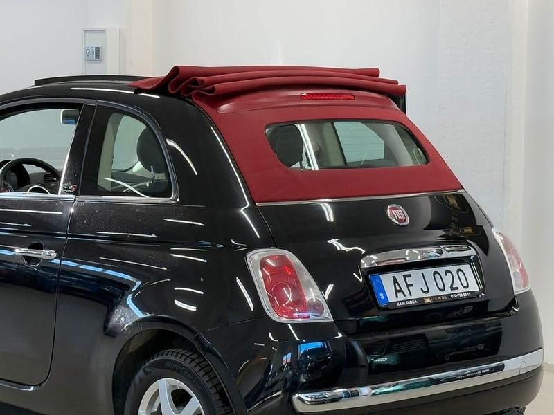 Begagnad Fiat 500C 70 HK (51 kW) 2015 Svart Cab