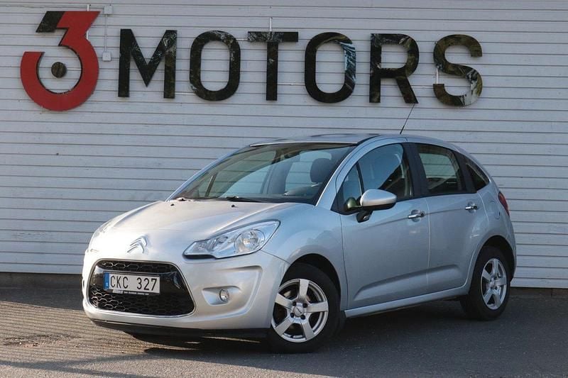 Silver Begagnad 2012 Citroën C3 Halvkombi | 76 900 kr (Marknadspris) - Bild 1/4