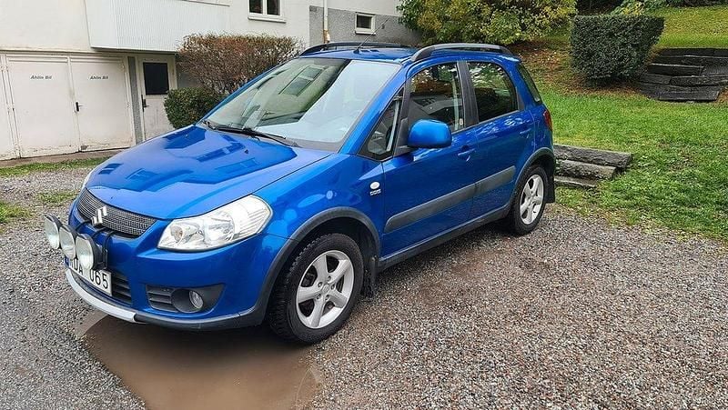 Blå Begagnad 2006 Suzuki SX4 Halvkombi | 22 900 kr (Marknadspris) - Bild 1/4