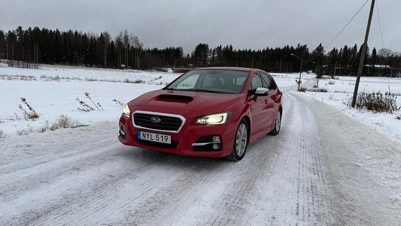 Röd Begagnad 2016 Subaru Levorg Kombi | 169 500 kr (Marknadspris) - Bild 1/4