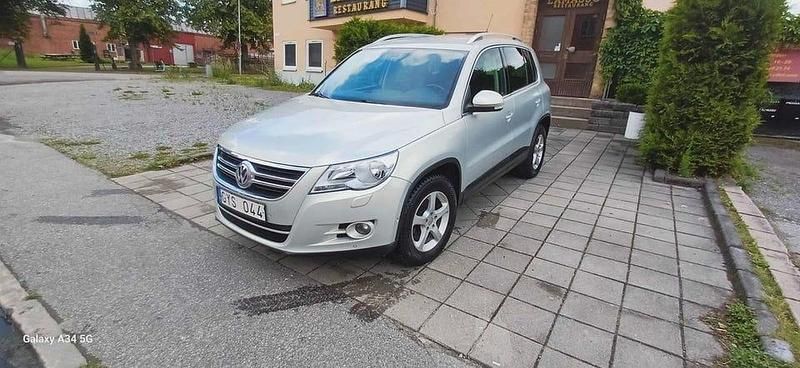 Silver Begagnad 2008 VW Tiguan Sportline SUV | 54 000 kr - Bild 1/4
