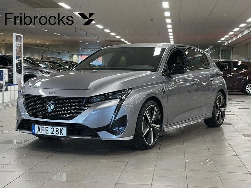 Grå Begagnad 2024 Peugeot 308 GTi Halvkombi | 254 800 kr (Marknadspris) - Bild 1/4