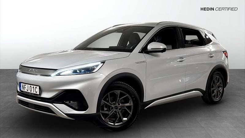 Vit (beige) Begagnad 2022 BYD Atto 3 Design SUV | 289 900 kr (Marknadspris) - Bild 1/4