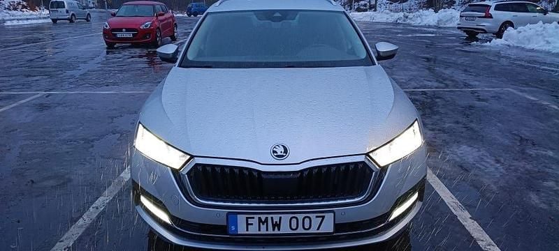 Begagnad 2024 Skoda Octavia Kombi | 240 000 kr (Superpris) - Bild 1/4
