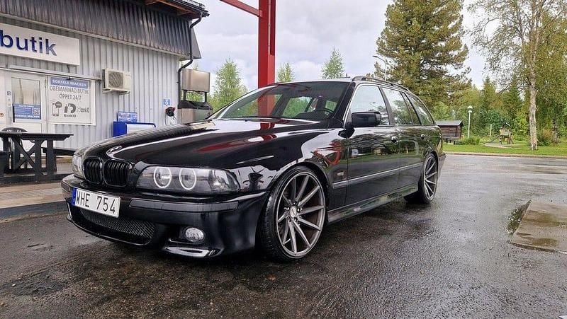 Begagnad 1998 BMW 540 Kombi | 68 000 kr - Bild 1/4