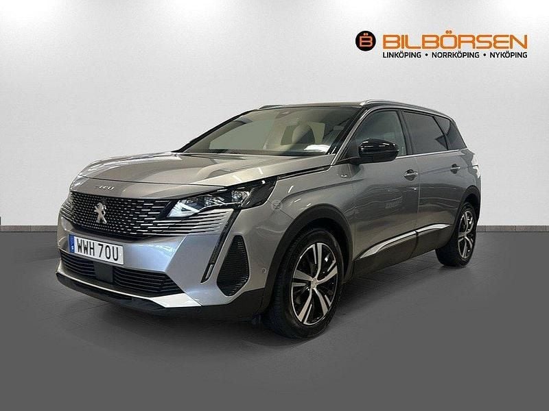 Grå Begagnad 2022 Peugeot 5008 GTi Minibuss | 299 900 kr (Marknadspris) - Bild 1/4