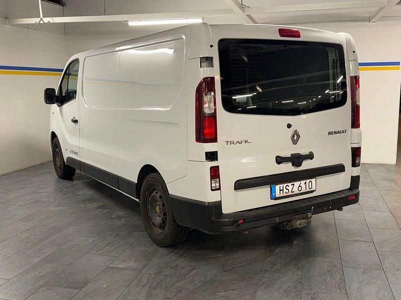 Begagnad Renault Trafic 146 HK (107 kW) 2018 Vit Minibuss