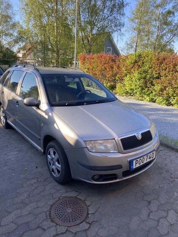 Brun Begagnad 2007 Skoda Fabia Kombi | 5 000 kr (Superpris) - Bild 1/2