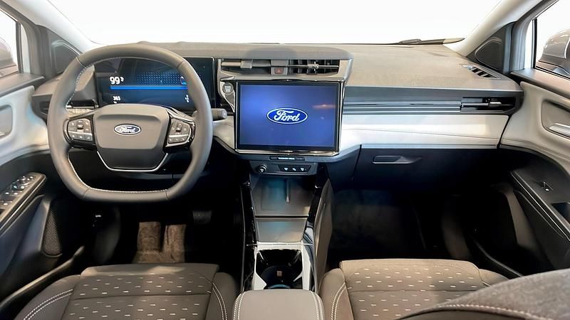 Begagnad Ford Puma Gen-E ST-Line 123 kW (168 HK) 2025 Grå (silver) SUV