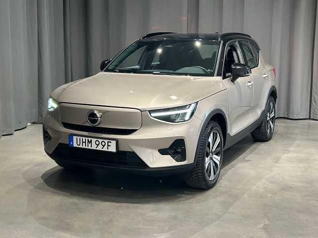 Begagnad Volvo XC40 Single Motor 175 kW (238 HK) 2022 Grå SUV