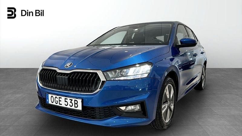 Blå Begagnad 2022 Skoda Fabia Style Halvkombi | 199 900 kr (Marknadspris) - Bild 1/4