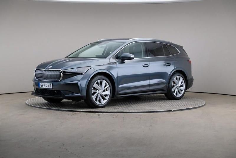 Grå Begagnad 2021 Skoda Enyaq iV SUV | 345 000 kr (Marknadspris) - Bild 1/4