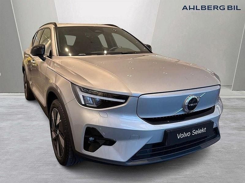 Silver Begagnad 2024 Volvo EX40 Plus SUV | 454 500 kr - Bild 1/3