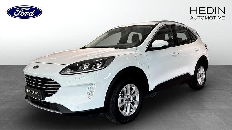 Frozen white Begagnad 2022 Ford Kuga Titanium SUV | 259 900 kr (Marknadspris) - Bild 1/4