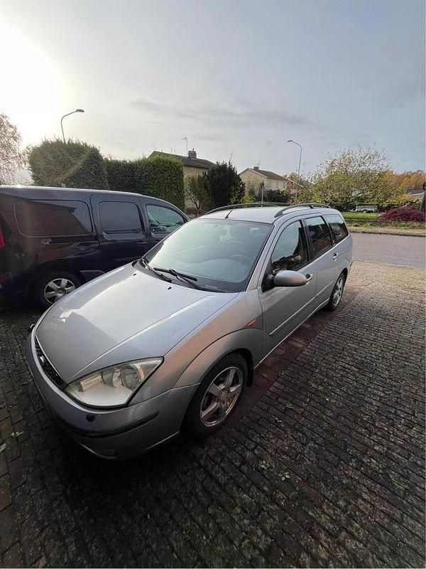 Begagnad 2004 Ford Focus Kombi | 17 500 kr (Marknadspris) - Bild 1/3