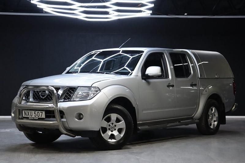Silver Begagnad 2015 Nissan Navara Pickup | 119 900 kr (Superpris) - Bild 1/4