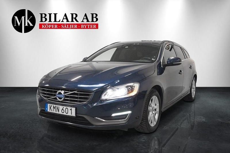 Blå Begagnad 2014 Volvo V60 Momentum Kombi | 174 900 kr (Lite dyr) - Bild 1/4