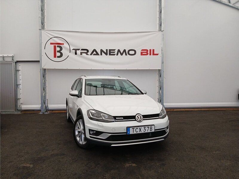Vit Begagnad 2020 VW Golf Alltrack Kombi | 219 900 kr (Lite dyr) - Bild 1/4