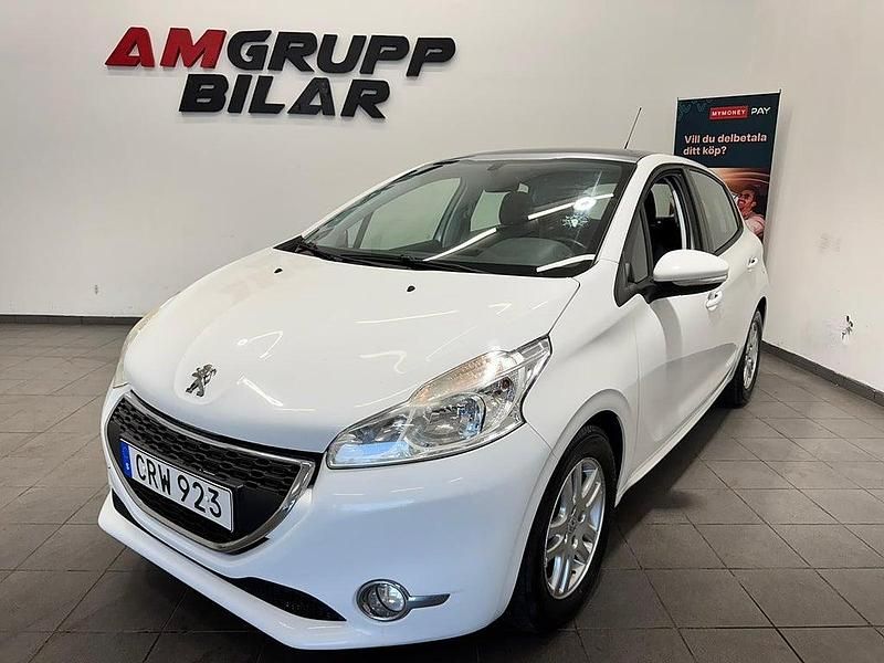 Vit Begagnad 2014 Peugeot 208 Halvkombi | 59 900 kr (Marknadspris) - Bild 1/4