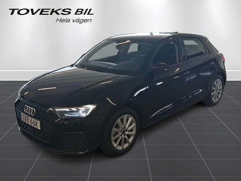 Mytsvart metallic Begagnad 2025 Audi A1 Sportback Proline Halvkombi | 279 900 kr (Lite dyr) - Bild 1/4