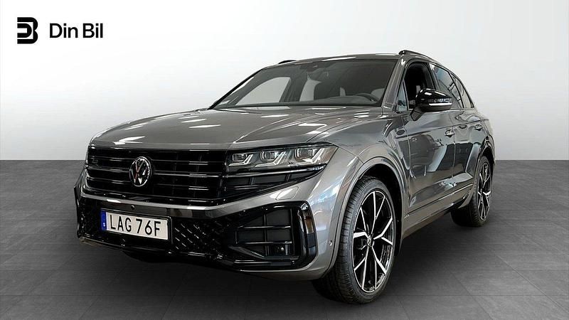 Grå Ny 2024 VW Touareg R-line SUV | 894 900 kr (Bra pris) - Bild 1/4