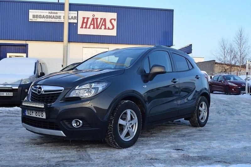 Grå Begagnad 2015 Opel Mokka SUV | 79 900 kr (Bra pris) - Bild 1/4