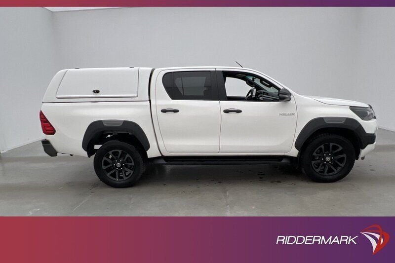 Vit Begagnad 2021 Toyota HiLux Pickup | 519 800 kr (Marknadspris) - Bild 1/3