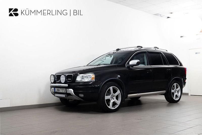 Svart Begagnad 2014 Volvo XC90 R-Design SUV | 189 900 kr (Marknadspris) - Bild 1/4