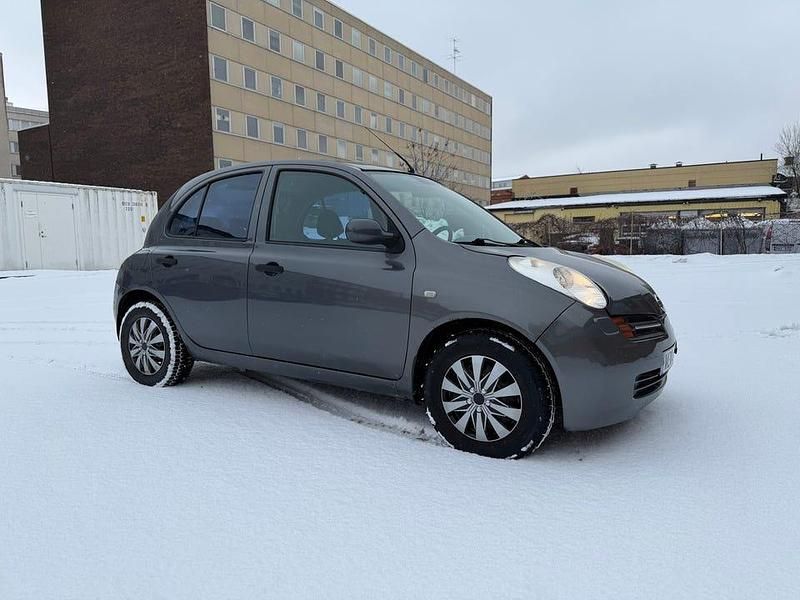 Begagnad Nissan Micra 65 HK (47 kW) 2005