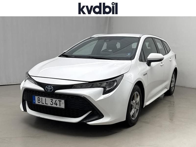 Vit Begagnad 2020 Toyota Corolla Kombi | 129 000 kr - Bild 1/3