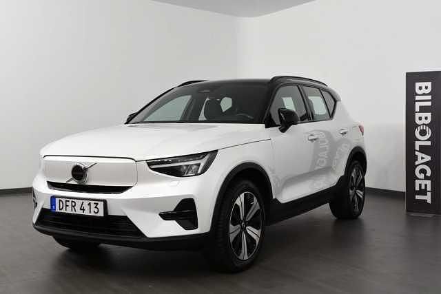 Vit Begagnad 2022 Volvo XC40 Core SUV | 315 800 kr - Bild 1/4