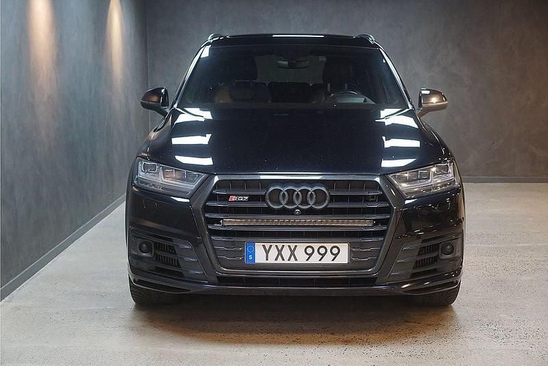 Begagnad Audi SQ7 S-Line 435 HK (319 kW) 2017 Svart (svart metallic) SUV