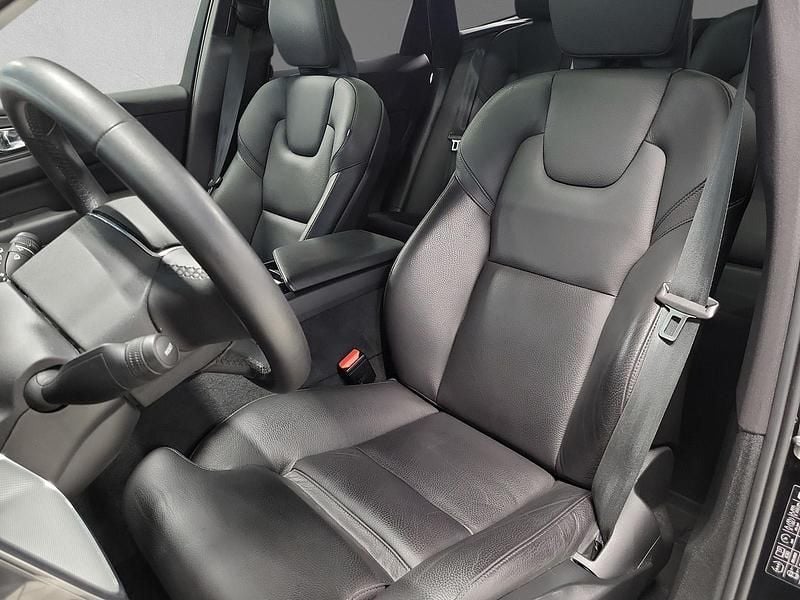 Begagnad Volvo XC60 252 HK (185 kW) 2023 Svart SUV