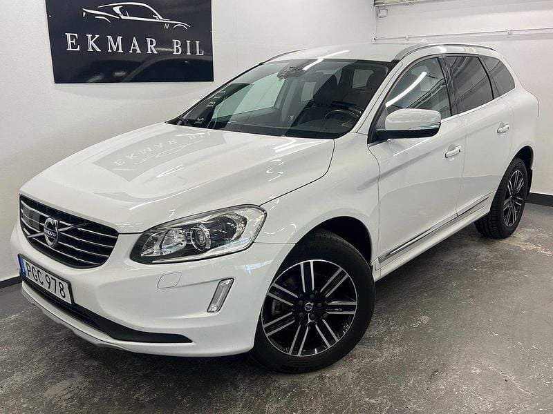 Vit Begagnad 2017 Volvo XC60 Summum SUV | 219 900 kr (Bra pris) - Bild 1/4