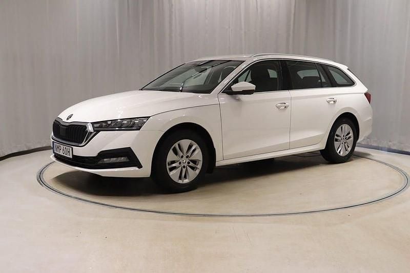 Vit Begagnad 2023 Skoda Octavia G-TEC Kombi | 264 900 kr (Marknadspris) - Bild 1/4