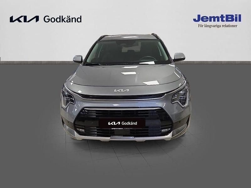 Begagnad Kia Niro Advance 185 HK (136 kW) 2024 Grå SUV