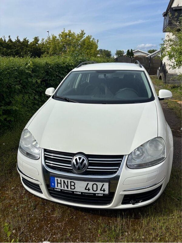 Vit Begagnad 2008 VW Golf Kombi | 47 500 kr (Marknadspris) - Bild 1/4