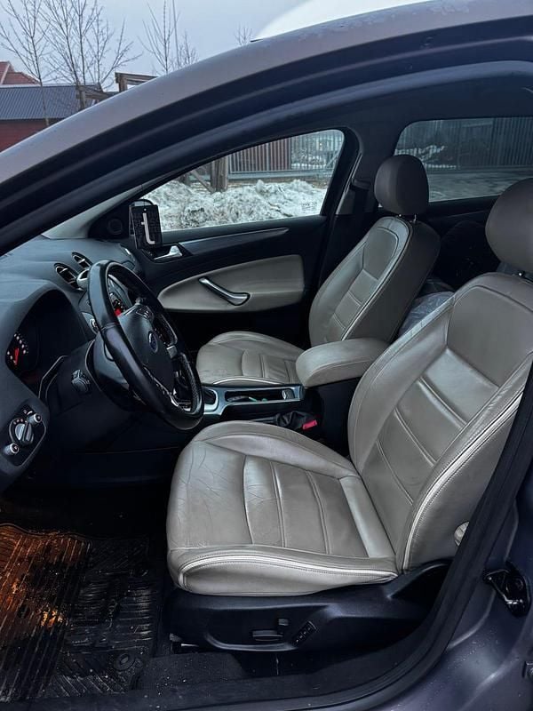 Begagnad Ford Mondeo 200 HK (147 kW) 2012 Metallic Kombi