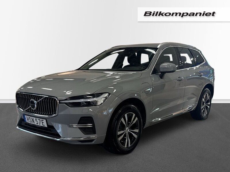 Grå Begagnad 2023 Volvo XC60 Core SUV | 459 000 kr (Bra pris) - Bild 1/4