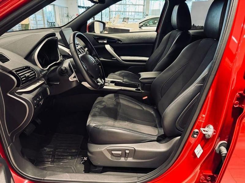 Begagnad Mitsubishi Eclipse Cross 188 HK (138 kW) 2022 Röd SUV