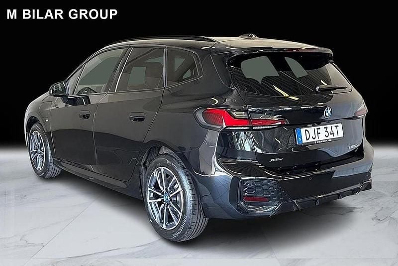 Begagnad BMW 225 Active Tourer 2025 Svart Minibuss