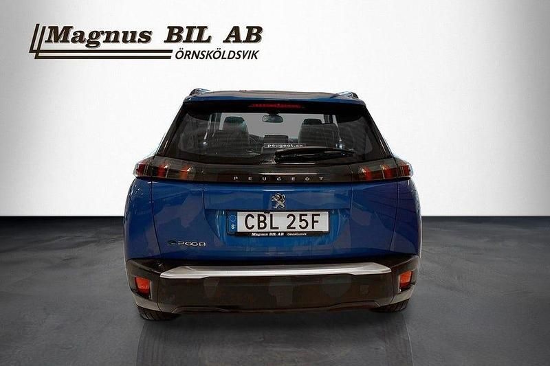 Begagnad Peugeot e-2008 Allure 100 kW (136 HK) 2021 Blå SUV