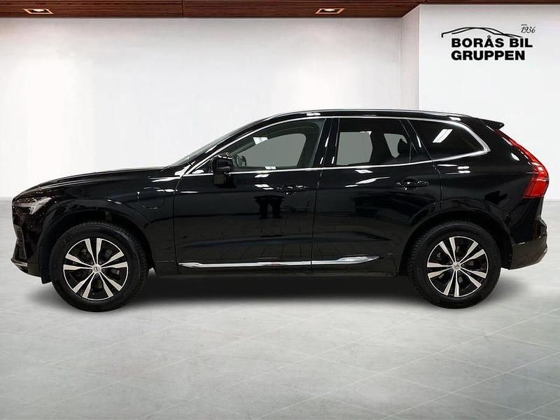 Begagnad Volvo XC60 Core 355 HK (261 kW) 2023 Svart SUV