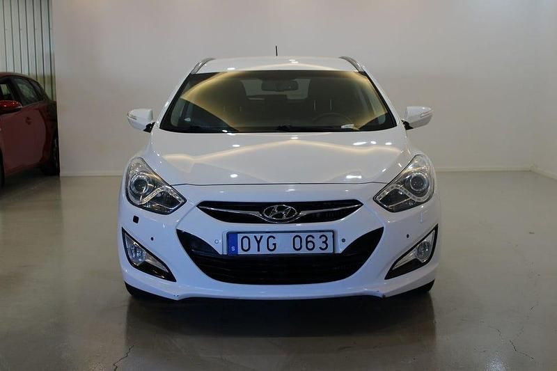 Begagnad Hyundai i40 136 HK (100 kW) 2012 Vit Kombi
