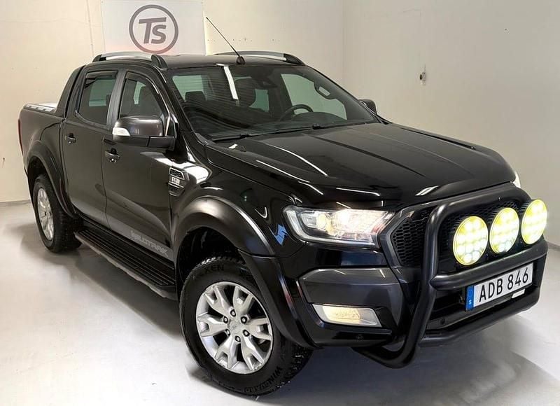 Svart Begagnad 2018 Ford Ranger Wildtrack Pickup | 214 900 kr (Marknadspris) - Bild 1/4