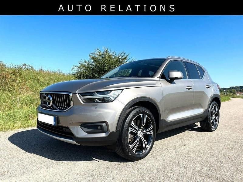 Begagnad Volvo XC40 Inscription 263 HK (193 kW) 2020 Mörk grå pebble grey pärlemormetallic SUV