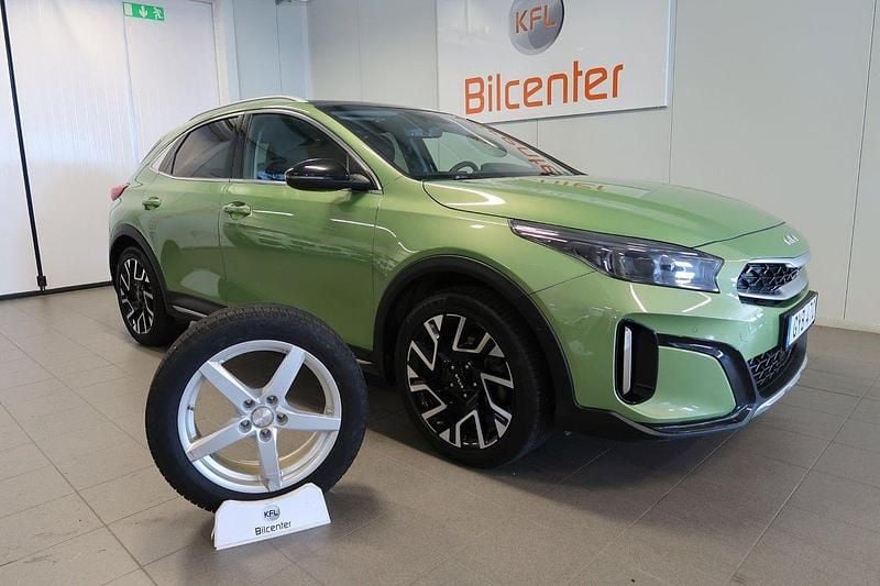 Grön Begagnad 2023 Kia XCeed Advance SUV | 249 900 kr (Marknadspris) - Bild 1/3