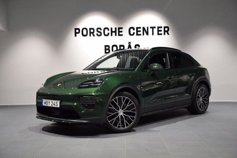 Mörkgrön (green) Begagnad 2025 Porsche Macan SUV | 1 079 000 kr (Superpris) - Bild 1/4
