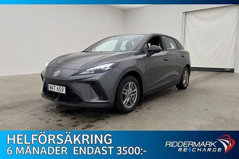 Begagnad MG MG4 EV 125 kW (170 HK) 2023 Grå Halvkombi